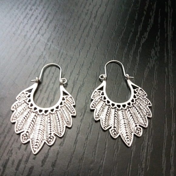 NEW Boho Filigree Earrings - Picture 1 of 2